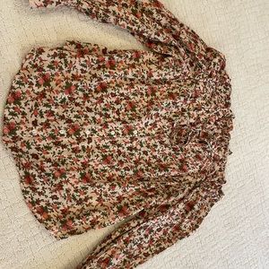 Floral Freepeople blouse with ruffle details